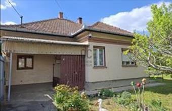 Eladó Szarvasi családi ház hirdetés (24945455)