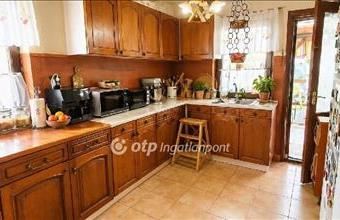 Eladó Budapest XVIII. kerületi családi ház hirdetés (43258779)