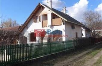 Eladó Tiszakécskei hétvégi ház hirdetés (23357272)