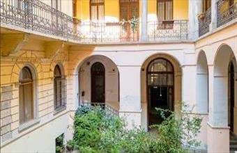 Eladó Budapest VI. kerületi tégla lakás hirdetés (91897778)