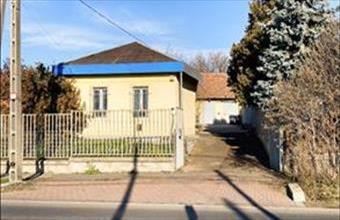 Eladó Budapest XVI. kerületi házrész hirdetés (39794948)