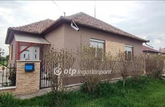 Eladó Kengyeli családi ház hirdetés (44962543)