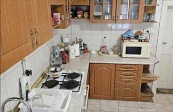 Eladó Szolnoki családi ház hirdetés (42434247)