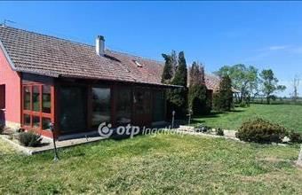 Eladó Szarvasi hétvégi ház hirdetés (39727444)