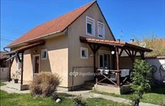 Eladó Gyulai családi ház hirdetés (23534339)