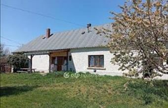 Eladó Nagyvázsonyi családi ház hirdetés (32262244)