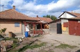 Eladó Jászjákóhalmai családi ház hirdetés (87844743)