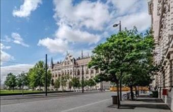 Eladó Budapest V. kerületi tégla lakás hirdetés (77336339)