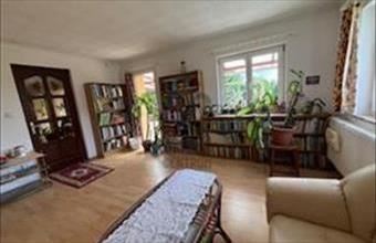 Eladó Budapest III. kerületi családi ház hirdetés (95899327)
