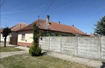Eladó Gyulai családi ház hirdetés (84477435)