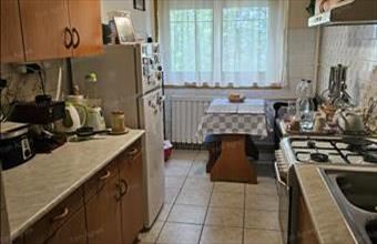 Eladó Szolnoki tégla lakás hirdetés (78359647)