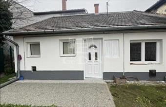 Eladó Budapest XVI. kerületi családi ház hirdetés (89525247)