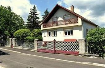 Eladó Balatonfüredi családi ház hirdetés (93913636)