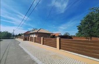 Eladó Szolnoki családi ház hirdetés (78374448)