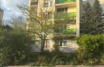 Eladó Esztergomi csúsztatott zsalus lakás hirdetés (49843693)