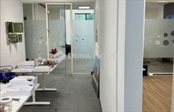 Eladó Budapest XIII. kerületi üzlethelyiség utcafronton hirdetés (42724757)