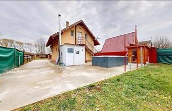 Eladó Leveleki hétvégi ház hirdetés (93377378)
