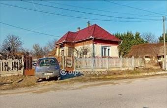 Eladó Nyírkarászi családi ház hirdetés (93221387)
