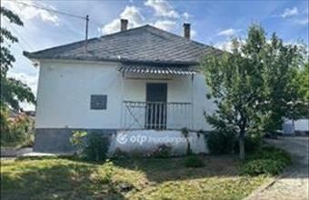 Eladó Nyírlugosi családi ház hirdetés (82474233)