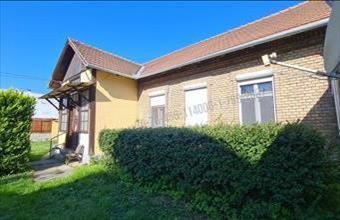 Eladó Budapest XIV. kerületi családi ház hirdetés (67566844)