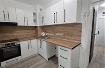 Eladó Pécsi panel lakás hirdetés (97352438)