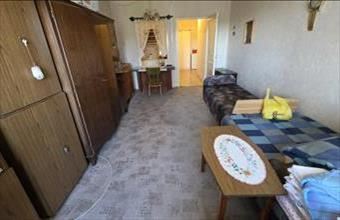 Eladó Szolnoki panel lakás hirdetés (93649876)