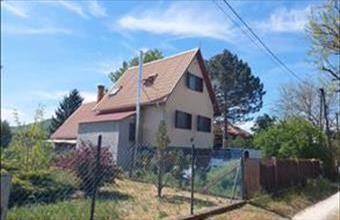 Eladó Esztergomi családi ház hirdetés (52384383)