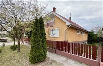 Eladó Csengődi családi ház hirdetés (83778374)