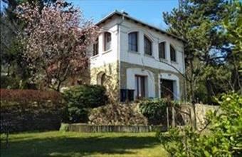 Eladó Budapest XII. kerületi családi ház hirdetés (22922949)