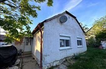 Eladó Balatonszárszói családi ház hirdetés (44325922)