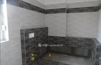 Eladó Budapest III. kerületi ikerház hirdetés (82374731)