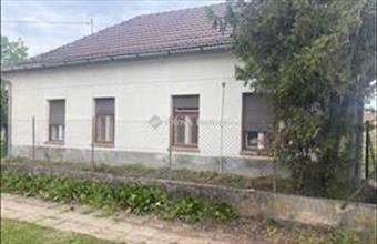 Eladó Mezőkomáromi családi ház hirdetés (43395592)