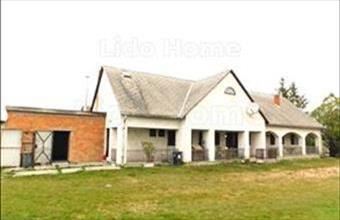 Eladó Ősi családi ház hirdetés (63598798)