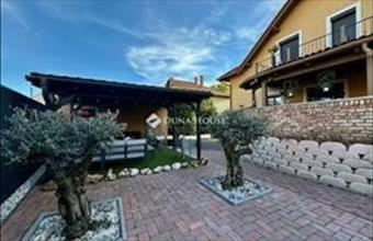 Eladó Pécsi családi ház hirdetés (93732474)