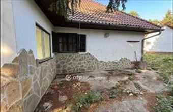 Eladó Budapest II. kerületi családi ház hirdetés (77843734)