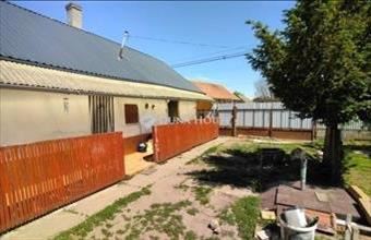 Eladó Nagykátai családi ház hirdetés (89372569)