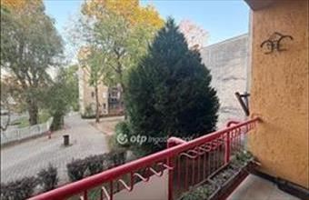 Eladó Budapest XVI. kerületi csúsztatott zsalus lakás hirdetés (34733343)