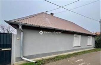 Eladó Pilisi családi ház hirdetés (74121742)