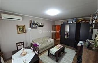 Eladó Szegedi panel lakás hirdetés (84397444)