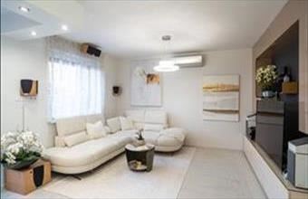 Kiadó Debreceni családi ház hirdetés (96933246)