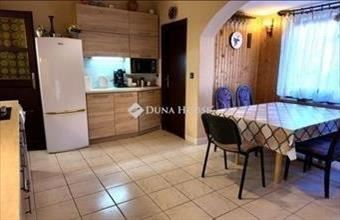 Eladó Budapest XVIII. kerületi családi ház hirdetés (79932379)