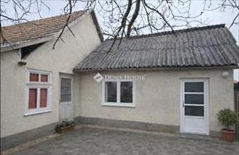 Eladó Tápiószecsői családi ház hirdetés (84661933)
