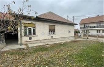 Eladó Sülysápi családi ház hirdetés (73454387)