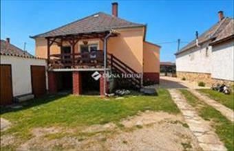 Eladó Kisbéri családi ház hirdetés (47165874)