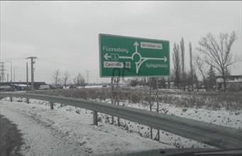 Eladó Gyöngyösi külterületi telek hirdetés (42454278)