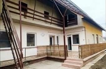 Eladó Békéscsabai családi ház hirdetés (77444752)