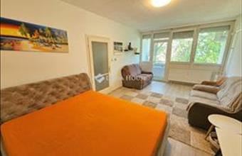 Eladó Budapest II. kerületi csúsztatott zsalus lakás hirdetés (34446736)