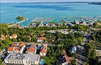 Eladó Balatonfüredi tégla lakás hirdetés (74543794)