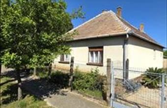 Eladó Balatonberényi családi ház hirdetés (44476334)