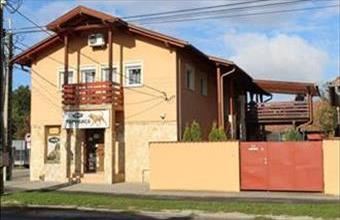 Eladó Pápai üzlethelyiség utcafronton hirdetés (99663643)
